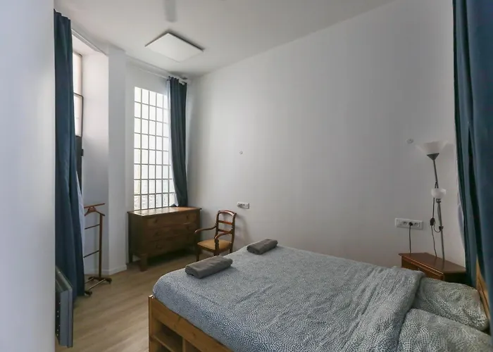 Comfortable 49 M In The Heart Of Paris